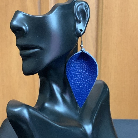 Boho Blue Leather Leaf Earrings - Picture 2 of 4